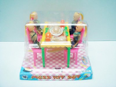 TABLE SET W/DOLL - HP1001644