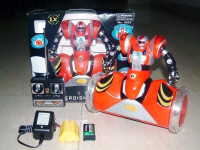 4 FUNCTION R/C ROBOT CAR W/LIGHT & MUSIC RED - HP1010691