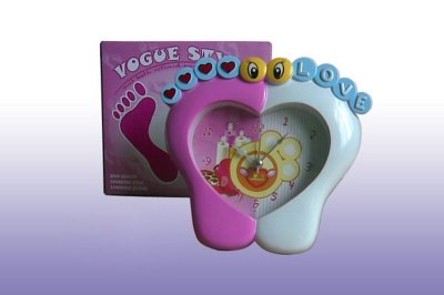LITTLE FOOT ALARM CLOCK RED/PINK/YELLOW/BLUE - HP1014897
