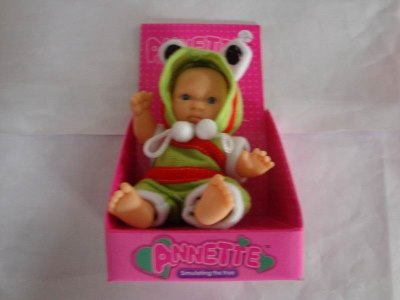 VINYL DOLL - HP1015155