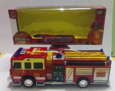 B/O FIRE TRUCK W/MUSIC & LIGHT - HP1016378