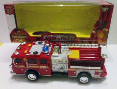 B/O FIRE TRUCK W/MUSIC & LIGHT - HP1016380