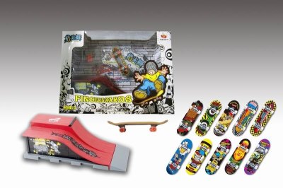 FINGER SKATE BOARD SET 10ASST. - HP1017559