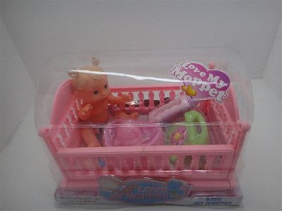 VINYL TRUE BODY DOLL W/ACCESSORIED & 9