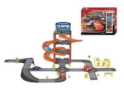 PARKING LOT W/6 FREE WAY CARS - HP1024482