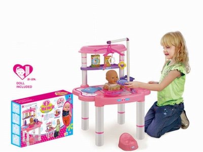 BABY FEED TABLE W/DOLL - HP1025735
