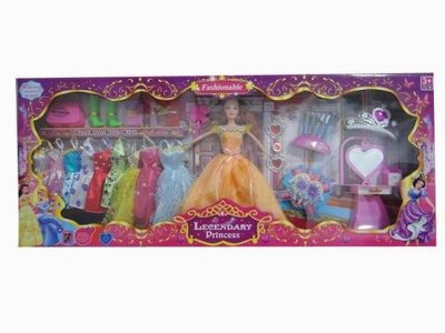 FASHION DOLL W/ACCESSORIES - HP1025789