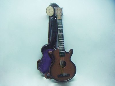 WOOD GRAIN GUITAR - HP1032496
