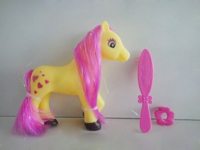VINYL HORSE W/ACCESSORIES  - HP1035545