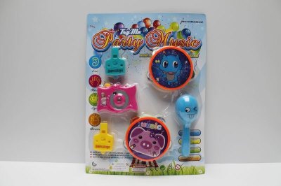 CAMERA & SAND HAMMER & TAMBOURINE & WHISTLE - HP1037363