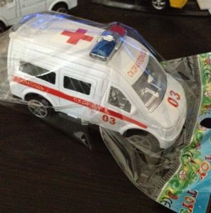 PULL BACK AMBULANCE CAR - HP1039193