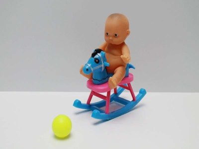 VINYL DOLL W/ACCESSORIES - HP1041068