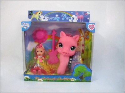 VINYL HORSE W/ACCESSORIES  - HP1044924