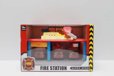 B/O FIRE ENGINE GARAGE W/LIGHT & RECORD - HP1044967