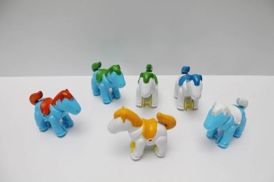 6PCS FREE WAY HORSE 2COLOR - HP1048333