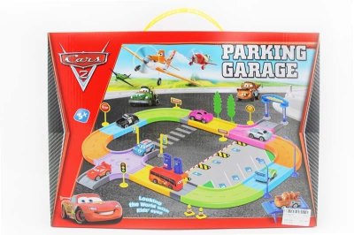 PARKING GARAGE W/1 FREE WAY 4 CARS - HP1049717