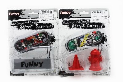 SKATE BOARD W/ACCESSORIES 4ASST - HP1051674