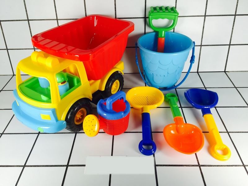 BEACH SET W/CAR 7PCS - HP1087594