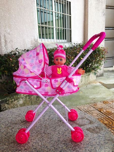 IRON BABY STROLLER W/DOLL - HP1090393