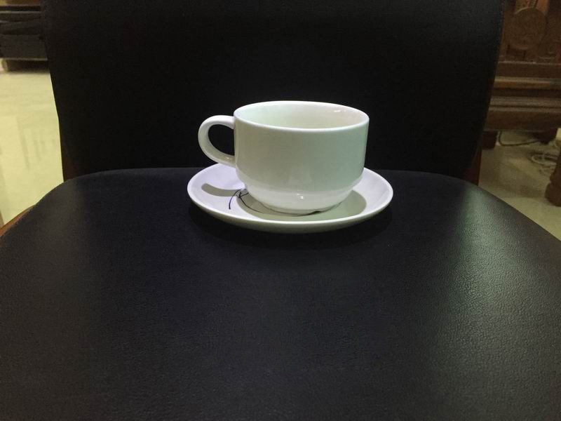 茶杯和茶托一套 - HP1113909