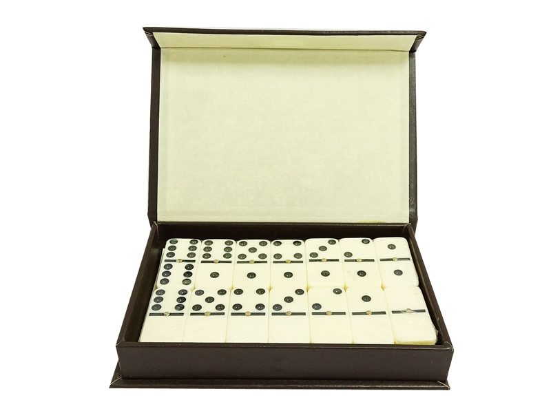 DOMINOES - HP1146913