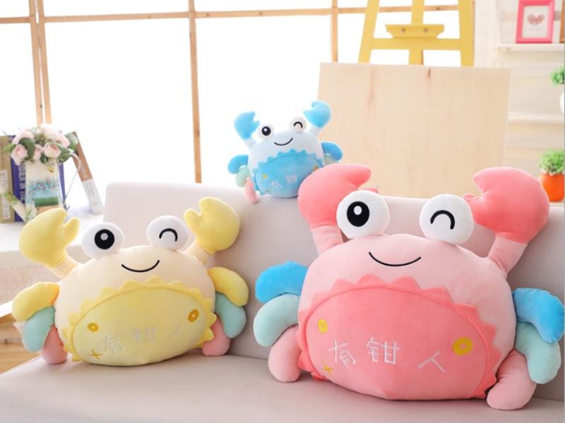 40CM COLOR CRAB THROW PILLOW 500G (BLUE/YELLOW/PINK) - HP1149964