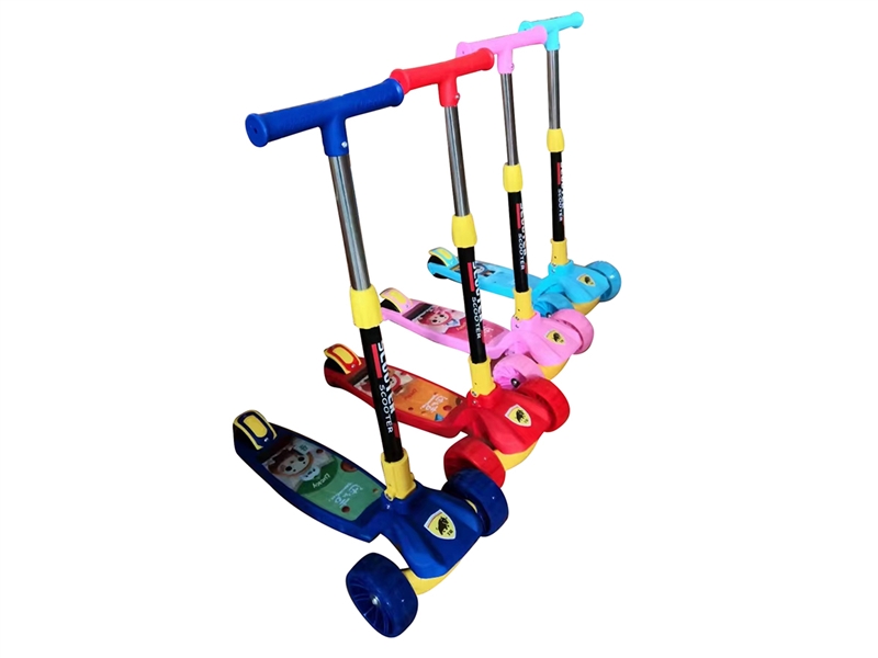 SCOOTER W/LIGHT，WHITE/BLUE/YELLOW/DARK BLUE - HP1198454