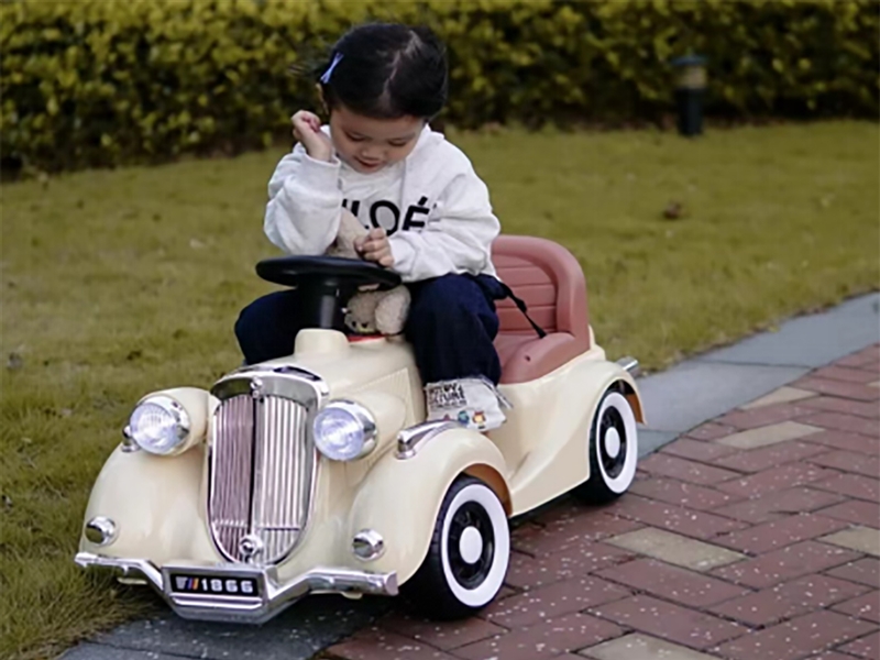 B/O CHILDRENS CAR W/LIGHT & MUSIC - HP1227449